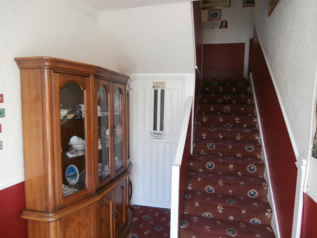 גאלאשילס Monorene Guest House מראה חיצוני תמונה