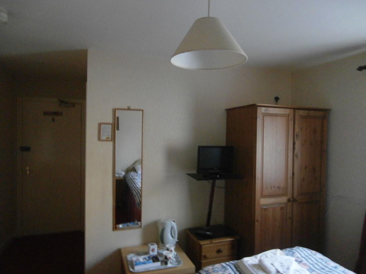 גאלאשילס Monorene Guest House מראה חיצוני תמונה