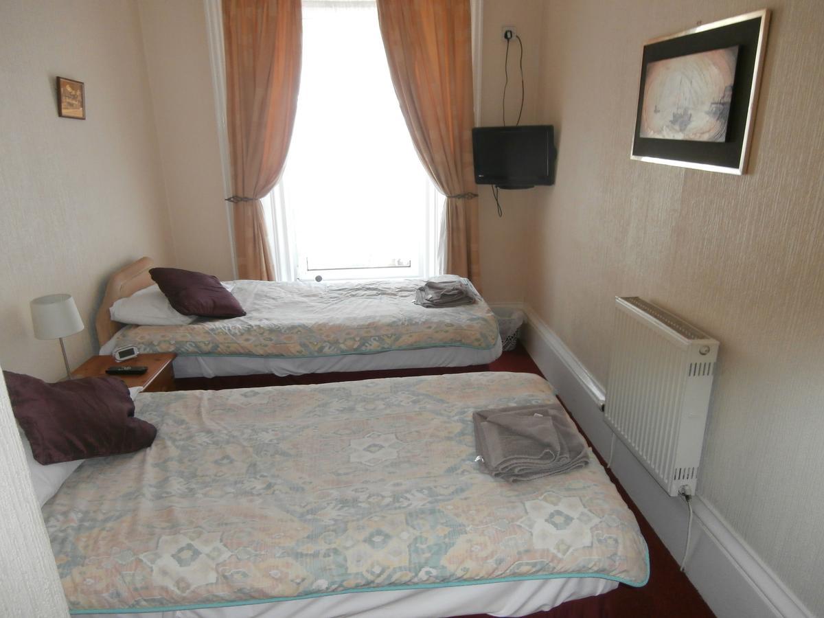 גאלאשילס Monorene Guest House מראה חיצוני תמונה