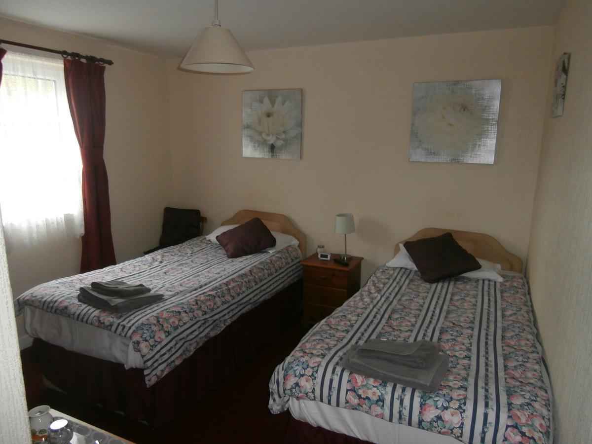 גאלאשילס Monorene Guest House מראה חיצוני תמונה